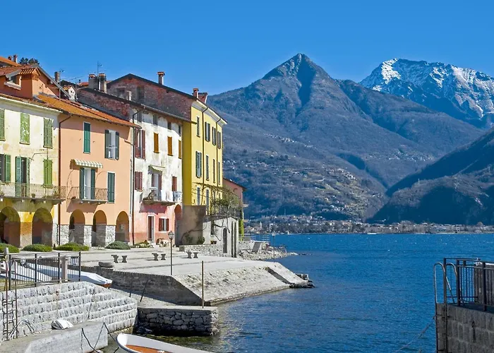 Simone-ferienwohnung Nahe Menaggio アパート サン・シーロ